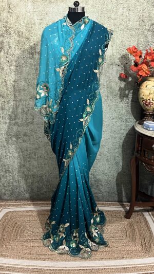 Teal cutwork Scalloped border