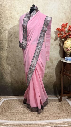 Pale pink Antique Border