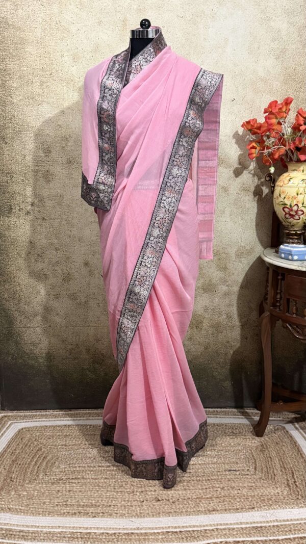 Pale pink Antique Border