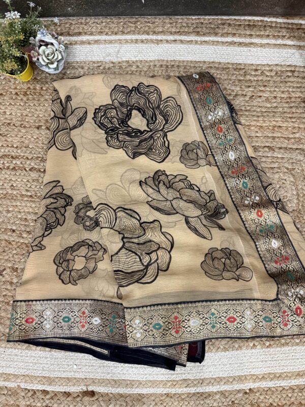 Beige Printed Antique border - Image 3