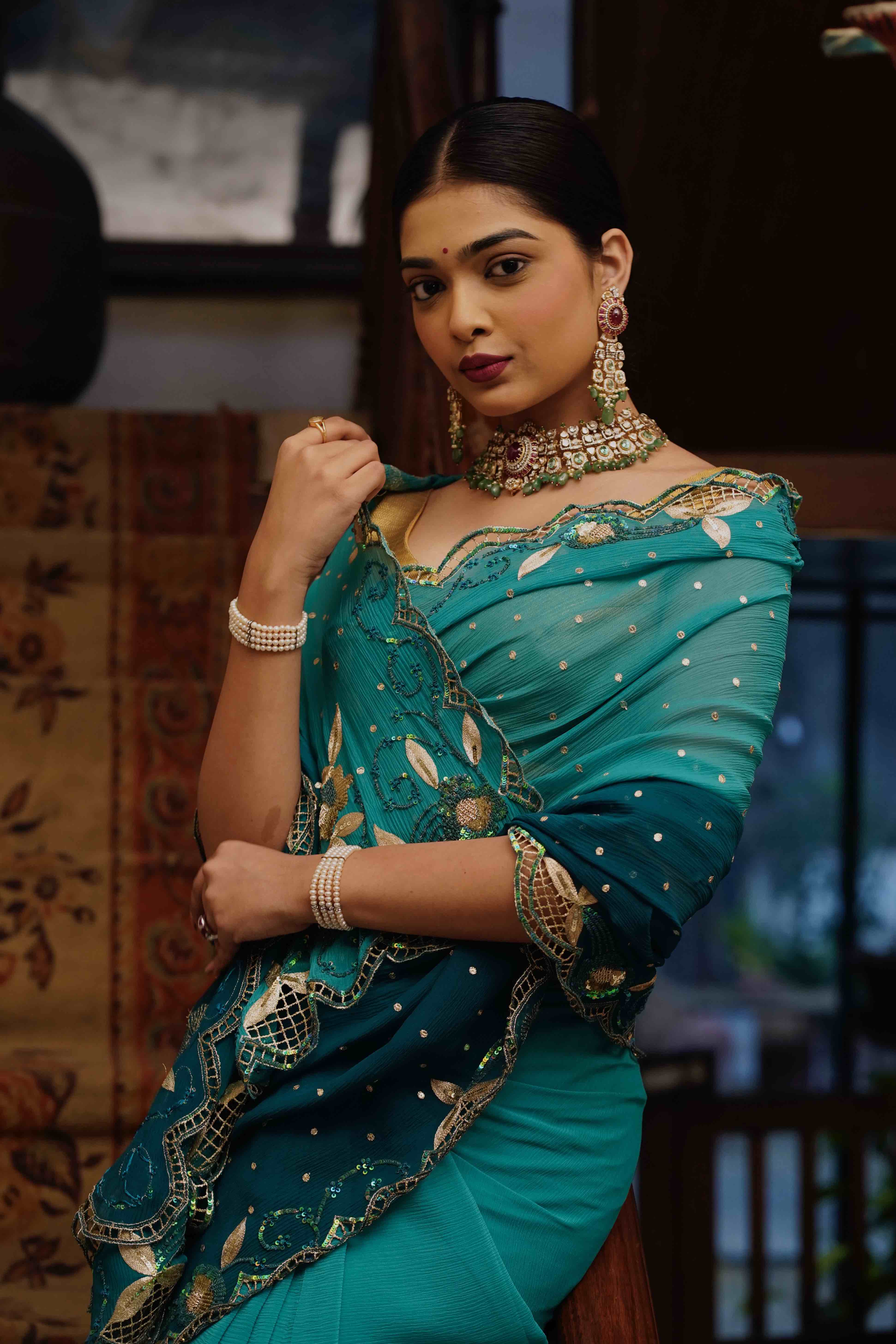 Teal Scalloped Cutwork - Image 3