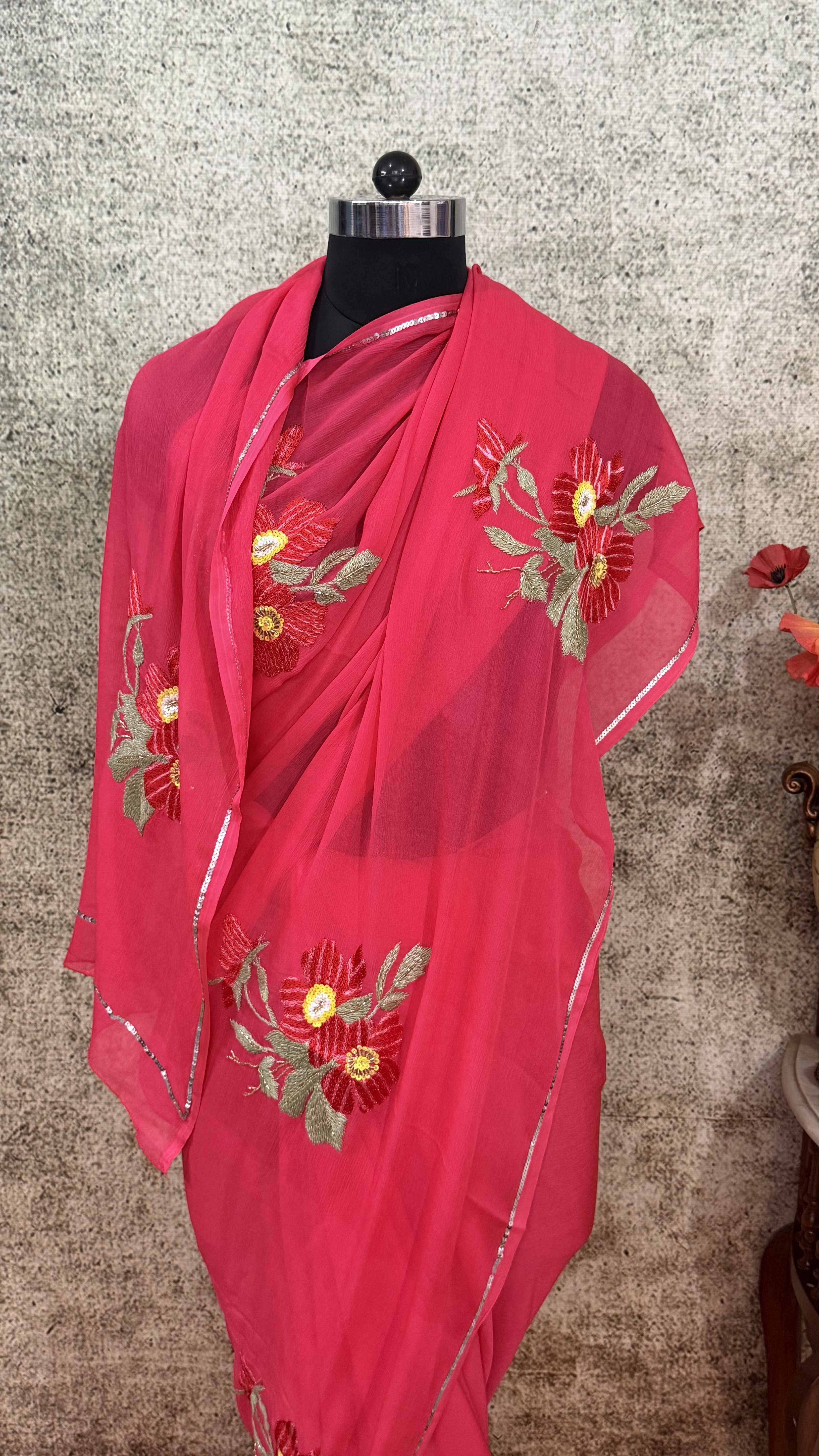 Rani Pink Thread Motif - Image 3