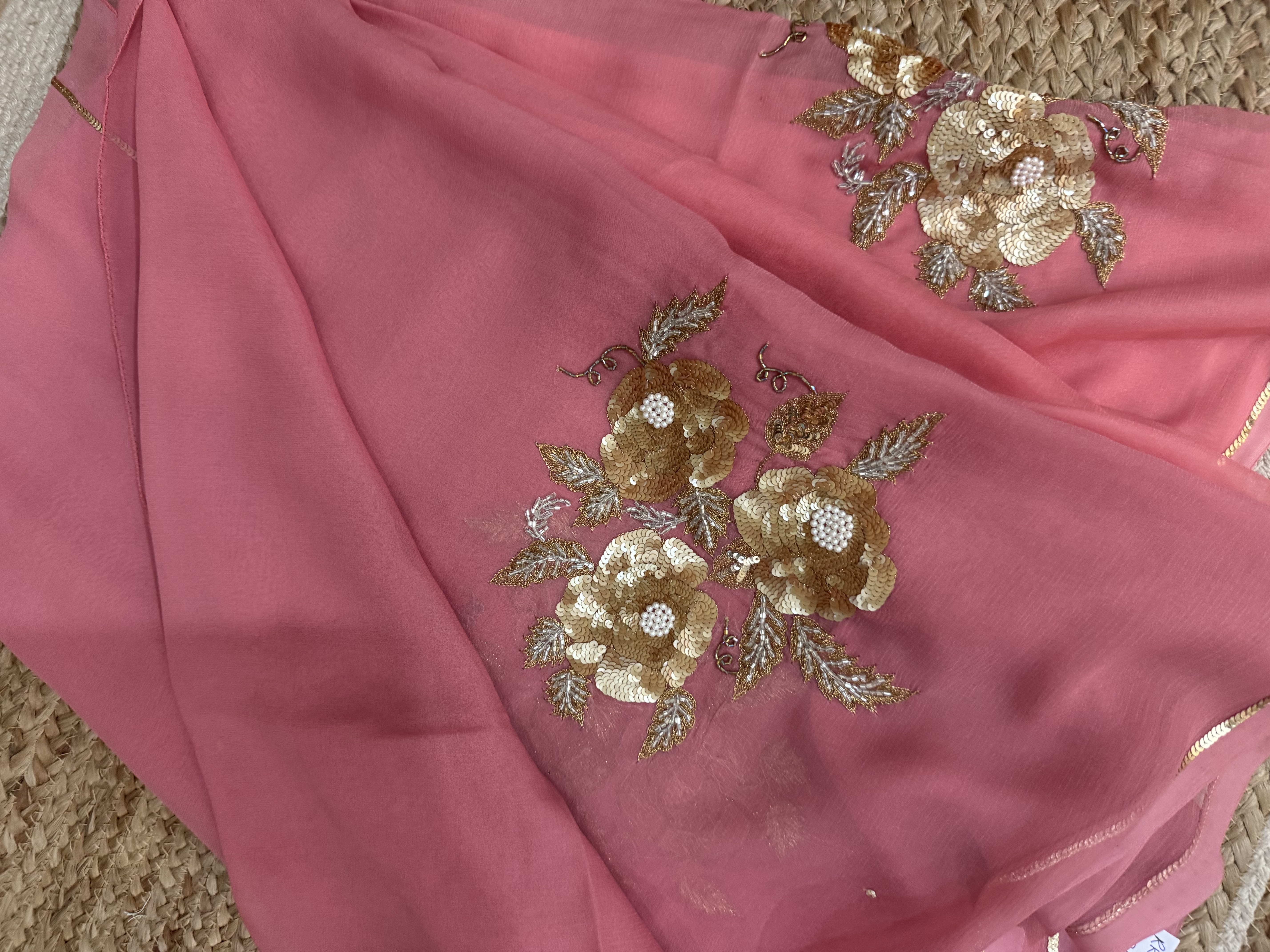 Rose Pink Gold Motif - Image 4