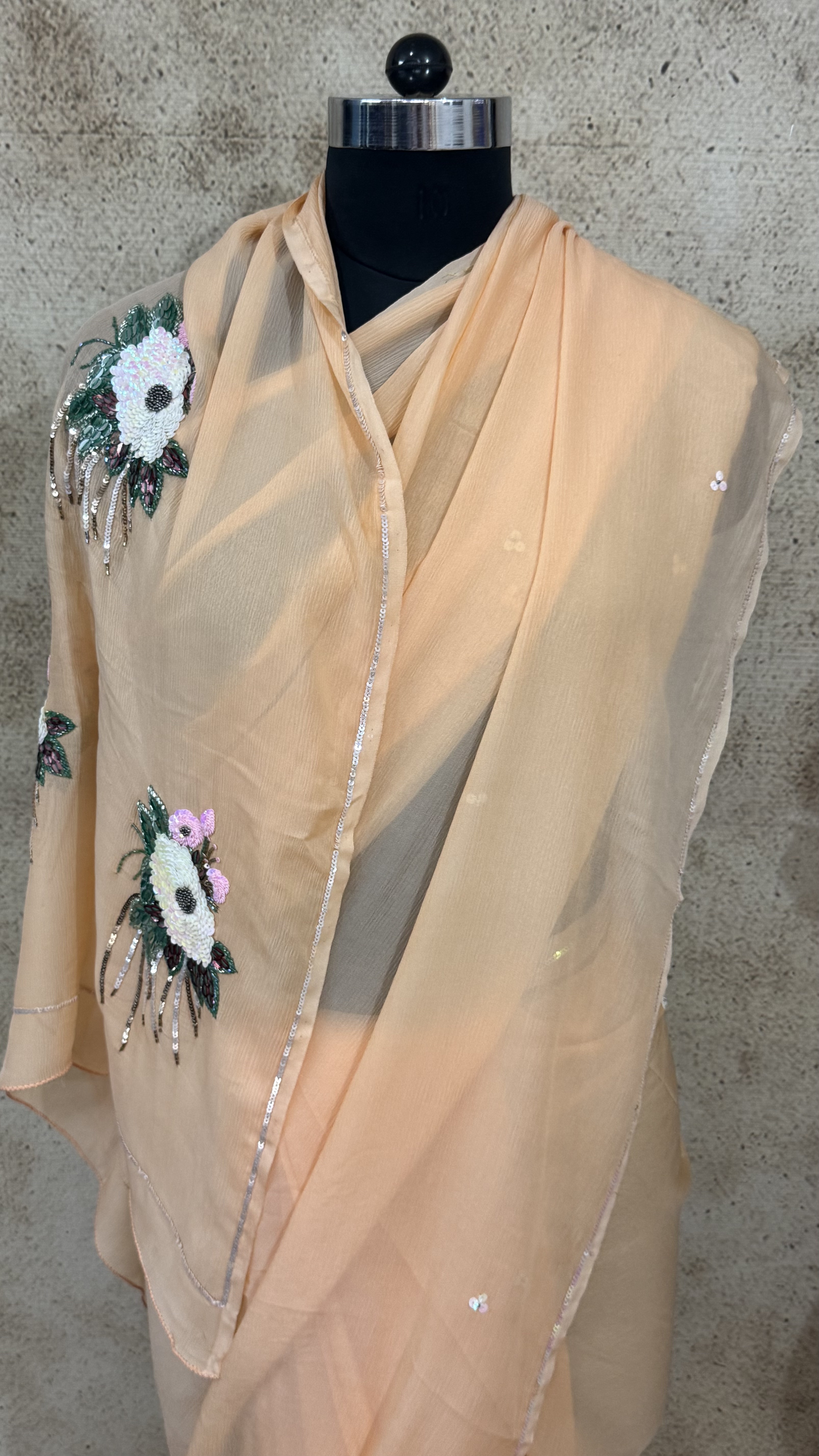 Peach Ivory Motif - Image 3