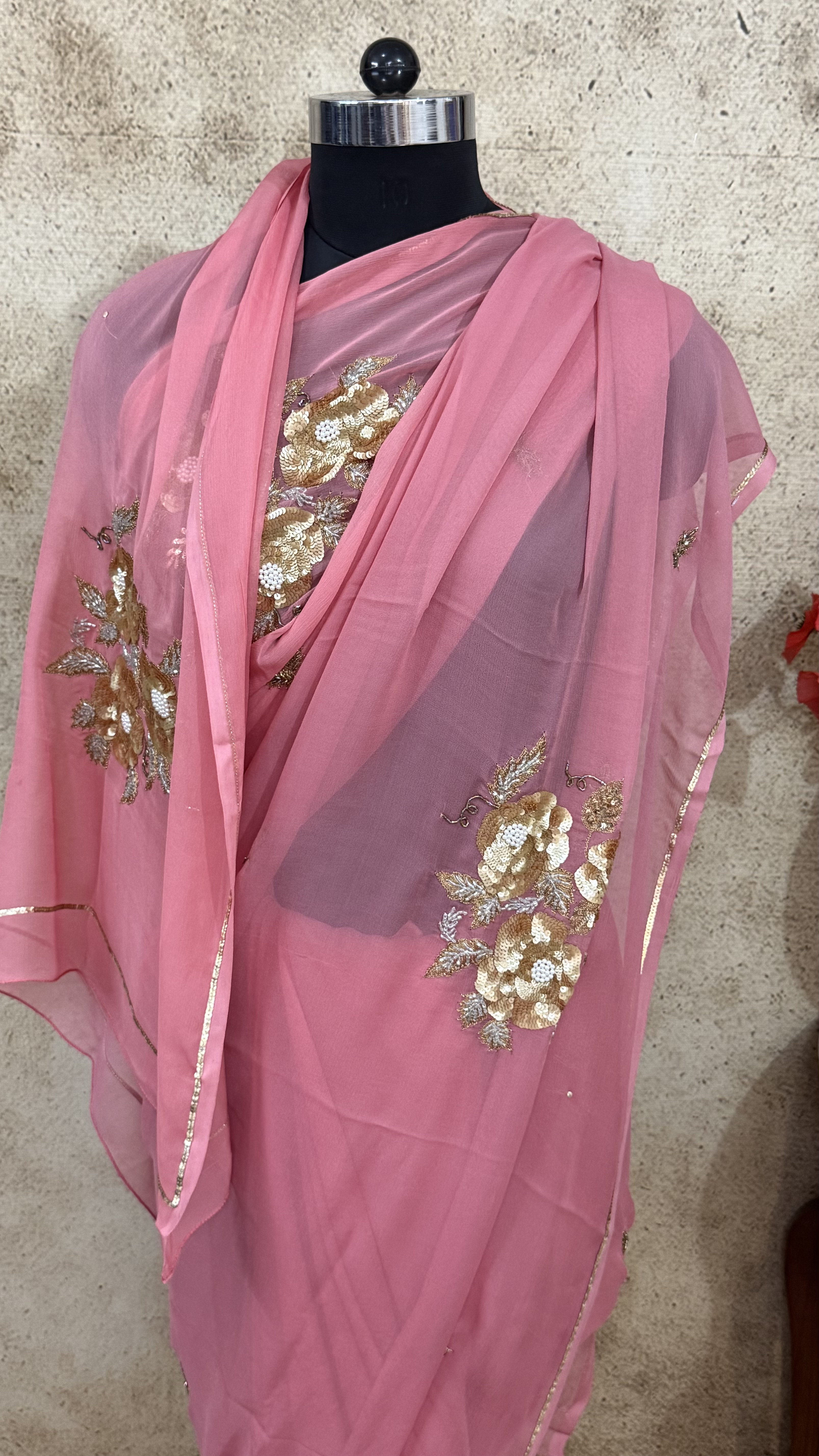 Rose Pink Gold Motif - Image 3
